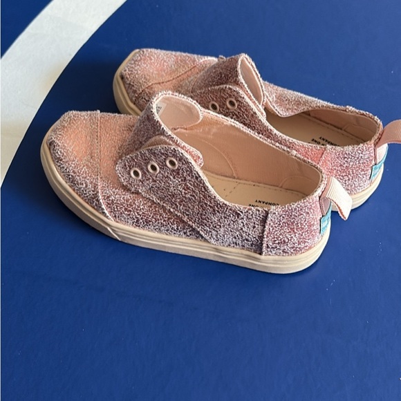 Toms Pink Kids Sneakers - Picture 1 of 3